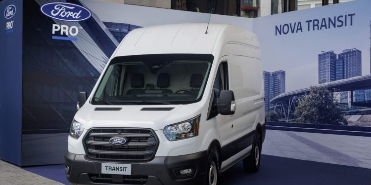 Nova Ford Transit chega com mais versões, equipamentos e garantia estendida