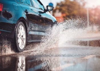 Dicas para proteger pintura do carro no período de chuvas