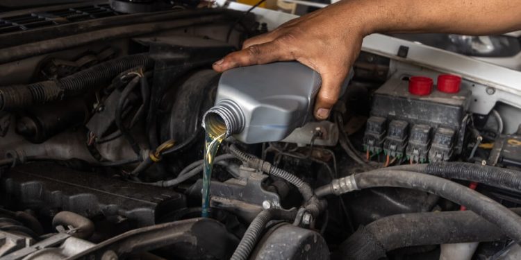 De resíduo a recurso: como cada litro do óleo lubrificante usado conta