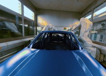 BMW investe em tecnologia sustentável no processo de pintura de veículos na Planta Araquari