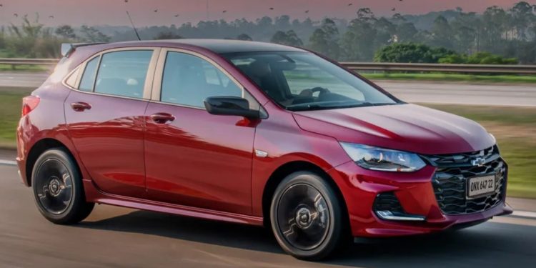 Seminovos em alta: veja os 5 carros mais procurados e como evitar os juros