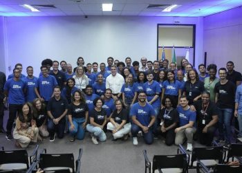 Ford  amplia conteúdos e oferece aulas de inglês com oportunidade de intercâmbio