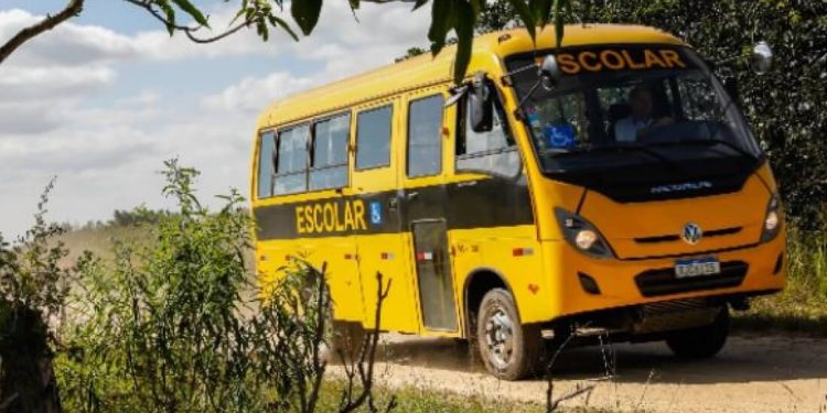 VWCO alcança marco de 30 mil ônibus para o Caminho da Escola