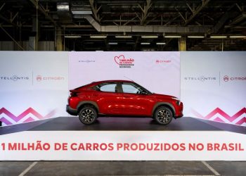 Citroën celebra 1.000.000 de histórias sobre rodas no Polo Automotivo Stellantis de Porto Real (RJ)