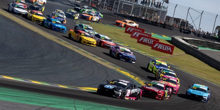 NASCAR Brasil 2025: equilíbrio técnico mantém disputa em aberto
