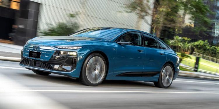 Tração traseira e mais aerodinâmico da história: Audi A6 Sportback e-tron chega ao Brasil