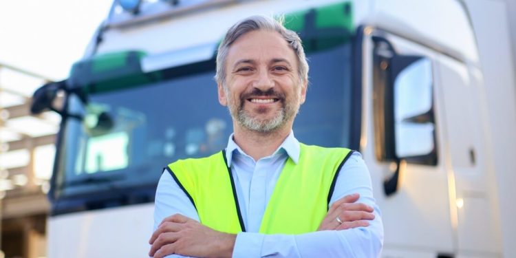 Parceria vai oferecer condições especiais para motoristas que buscam troca de categoria da CNH