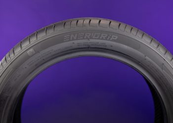 Você sabe o que significam os números e letras no seu pneu?