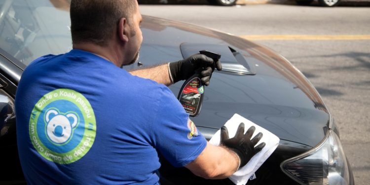 Franquias de limpeza crescem 16,3% no Brasil: como lucrar com o segmento?