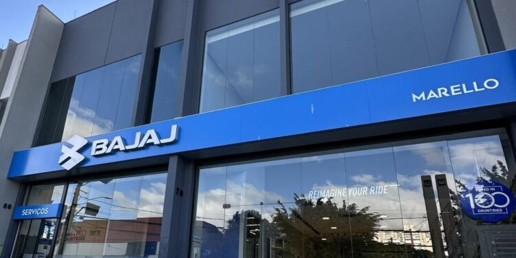 Bajaj inaugura três novas concessionárias no Brasil