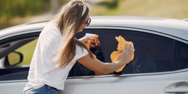 Quais os erros mais comuns na lavagem do carro e como evitar?