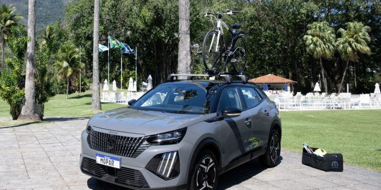 Acessórios acrescentam versatilidade e tecnologia aos novos Peugeot 208 e 2008 híbridos