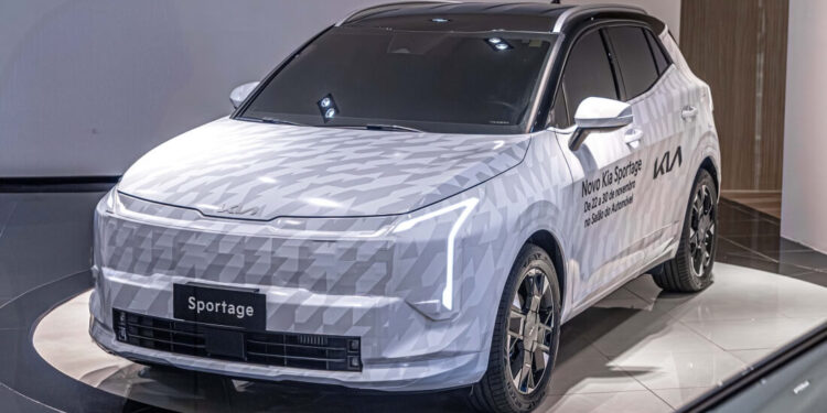 Kia faz pré-estreia e inicia pré-venda do Sportage reestilizado