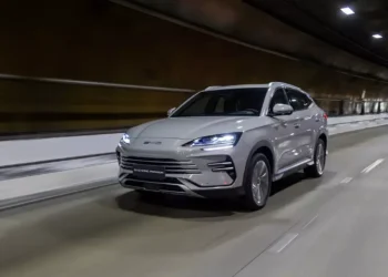 BYD já ultrapassa os 200 mil veículos eletrificados emplacados no Brasil