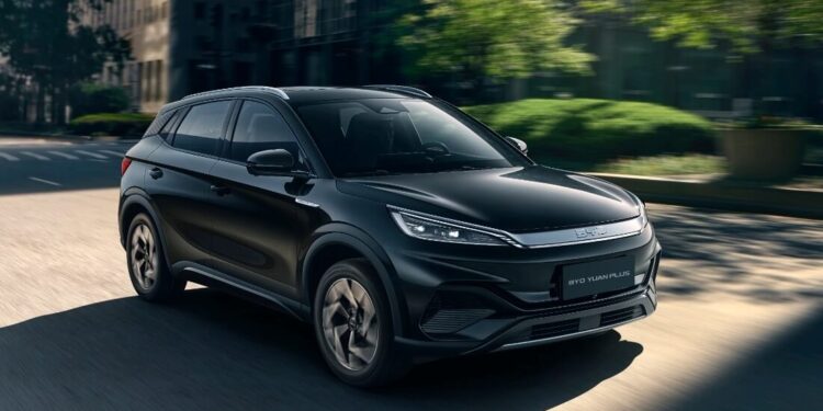 Vai pegar estrada? Veja por que os carros elétricos são ideais para viagens longas e econômicas