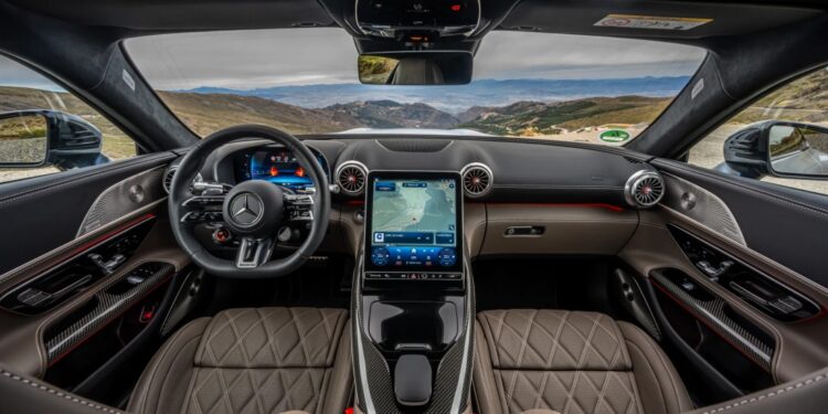 Mercedes-Benz conecta tecnologia e praticidade com agendamento de serviços integrado