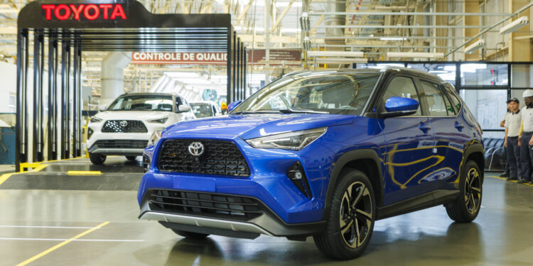 Toyota inicia produção do novo Yaris Cross no Brasil e estreia no segmento de SUVs compactos