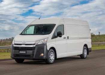 Toyota Hiace estreia na versão Furgão e amplia atuação para segmento de vans de carga