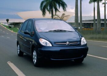 Citroën Xsara Picasso e Citroën C5: ícones de criatividade e ousadia da marca completam 25 anos