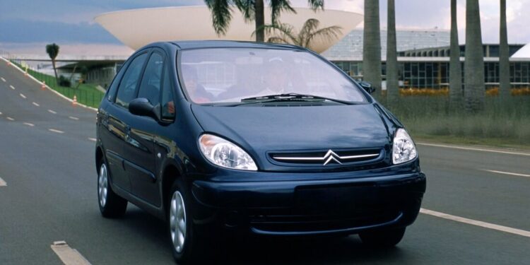 Citroën Xsara Picasso e Citroën C5: ícones de criatividade e ousadia da marca completam 25 anos