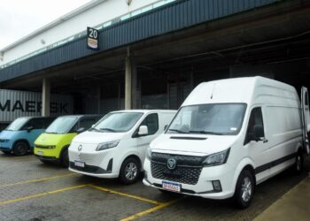 Foton lança sete veículos comerciais elétricos no Brasil de uma só vez