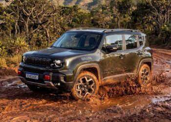 Jeep Renegade 2026 chega com motor híbrido leve, interior renovado e preços a partir de R$ 129.990