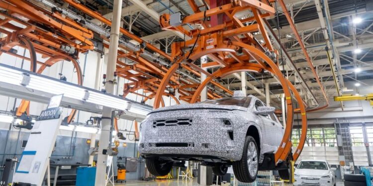 GM revela detalhes do Sonic, que ficará entre Onix Activ e Tracker