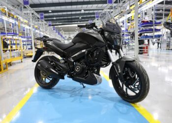 Motos Bajaj passam a sair de fábrica com pneus Pirelli