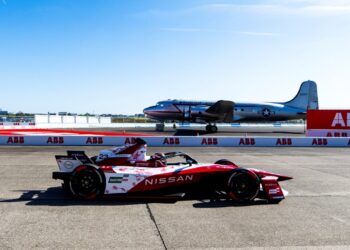 Equipe Nissan de Fórmula E sobe no pódio e faz dobradinha de pontos no E-Prix de Berlim