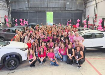 Cresce a procura por noções básicas de mecânica entre mulheres, público que já representa 36% dos motoristas no Brasil
