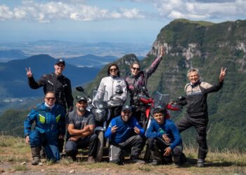 Bajaj do Brasil apresenta documentário de expedição pelo Sul do Brasil