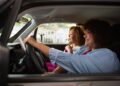 Mais de 127 mil infrações por uso de celular ao volante evidenciam alta no comportamento de risco no trânsito