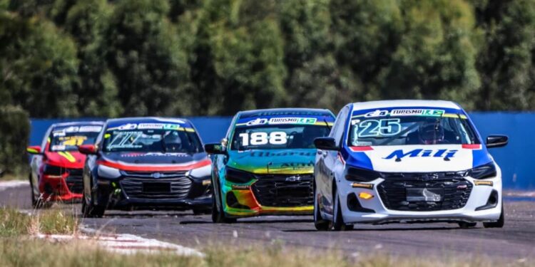 Dublê de Hollywood, uruguaio e família Cardoso são atrações do endurance da Turismo 1.4