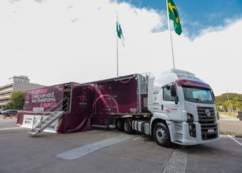 Carreta Saúde da Mulher VW inicia atendimentos no Paraná pelo 2º ano