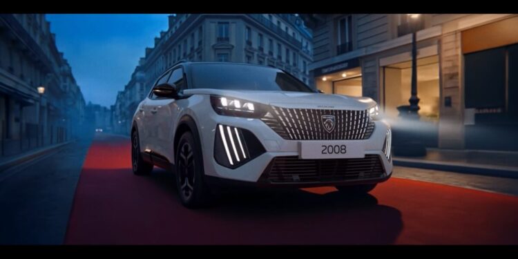 Peugeot promove cinema a céu aberto e exposição do 2008 GT Hybrid no Rio de Janeiro e em Brasília