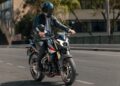 Bajaj celebra 30 mil emplacamentos da Família Dominar 400