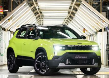 Novo Jeep Avenger inicia produção no Polo Automotivo de Porto Real