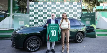 Leapmotor realiza entrega de carros ao Palmeiras