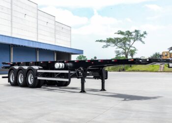 Porta-Contêiner Librelato ganha força com confiança de transportador em operações pelo Brasil