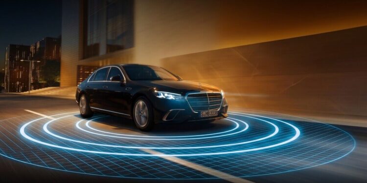 Mercedes-Benz utiliza dados veiculares para tornar a mobilidade mais segura e eficiente