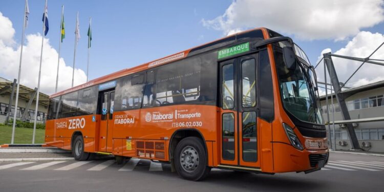 Marcopolo realiza entrega de 61 ônibus à Tursan, dos modelos Torino e Senior Fretamento