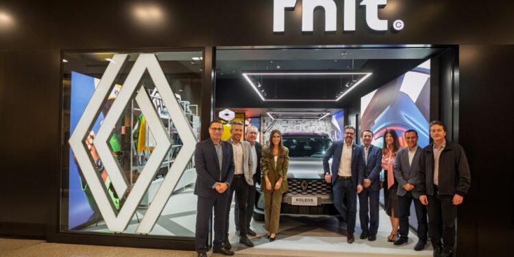 Nova experiência Renault chega a Curitiba com a inauguração da loja conceito rnlt