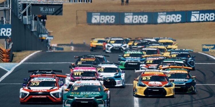 Stock Car é escolhida pela FIA como modelo de gestão e tecnologia para profissionais do automobilismo da América Latina