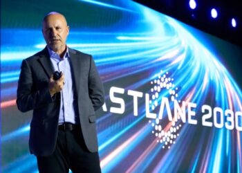 Stellantis discute o futuro da indústria automotiva em convenção com fornecedores da América do Sul