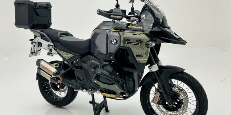 BMW Motorrad celebra 10 anos de produção em Manaus com série especial da R 1300 GS Adventure