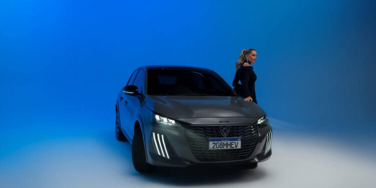 Peugeot fortalece estratégia de varejo digital com Deborah Secco