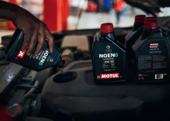Stellantis leva economia circular ao Festival Interlagos com a apresentação da nova linha de lubrificantes sustentáveis Motul NGEN Circular Autopeças