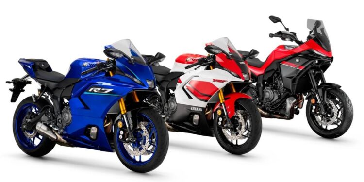 Yamaha amplia linha 700cc no Brasil com novas Tracer 7 e R7