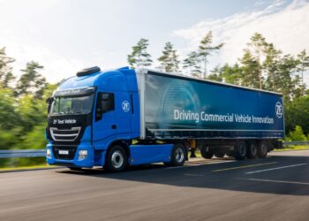 ZF avança em caminhos práticos e tecnologicamente abertos para a descarbonização de veículos comerciais