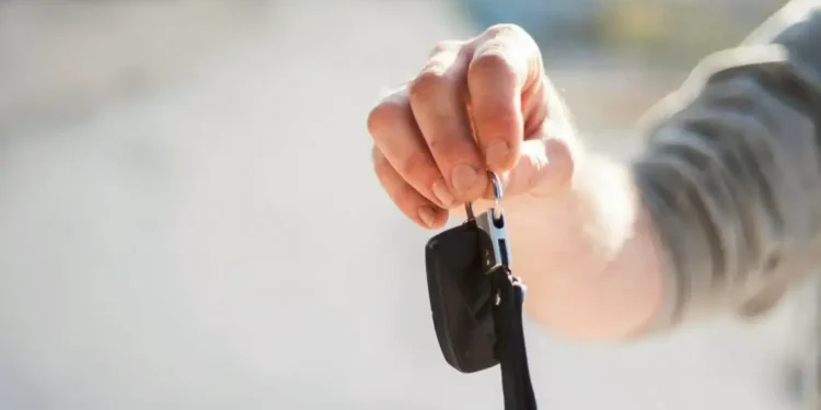 Vai comprar ou vender um carro? Veja os principais riscos das negociações entre particulares